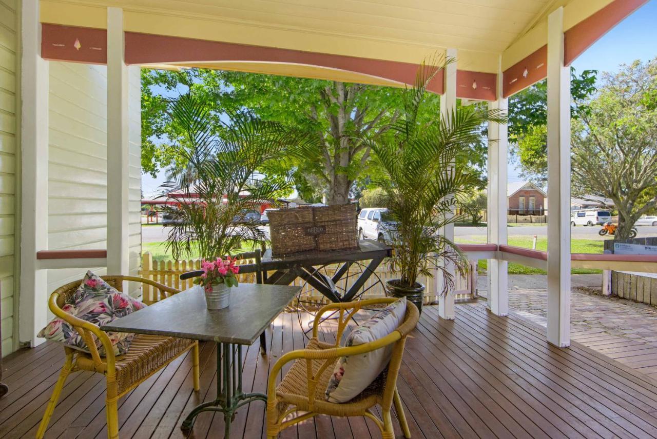 The Old Bank Gladstone Licensed Restaurant & Boutique Accommodation Hat Head Eksteriør billede